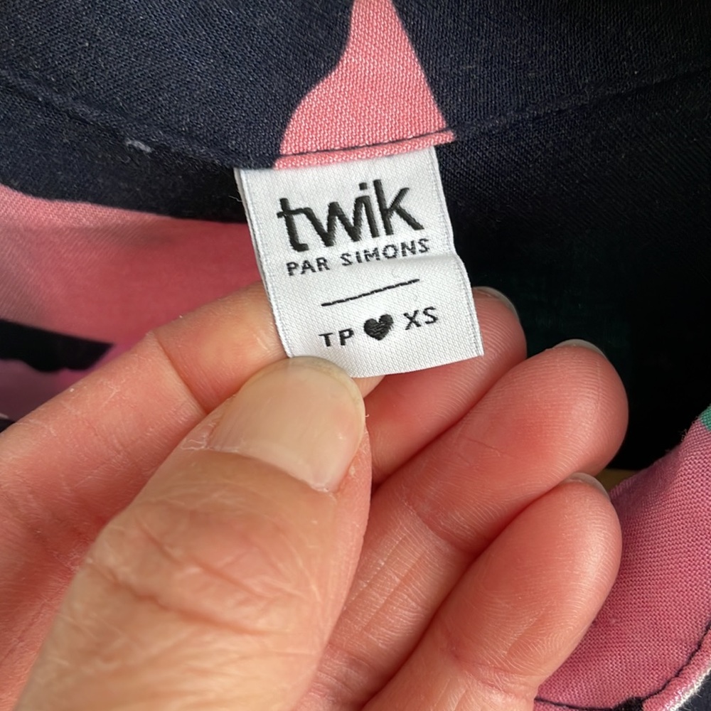 Twik button down shirt - Picture 2 of 6